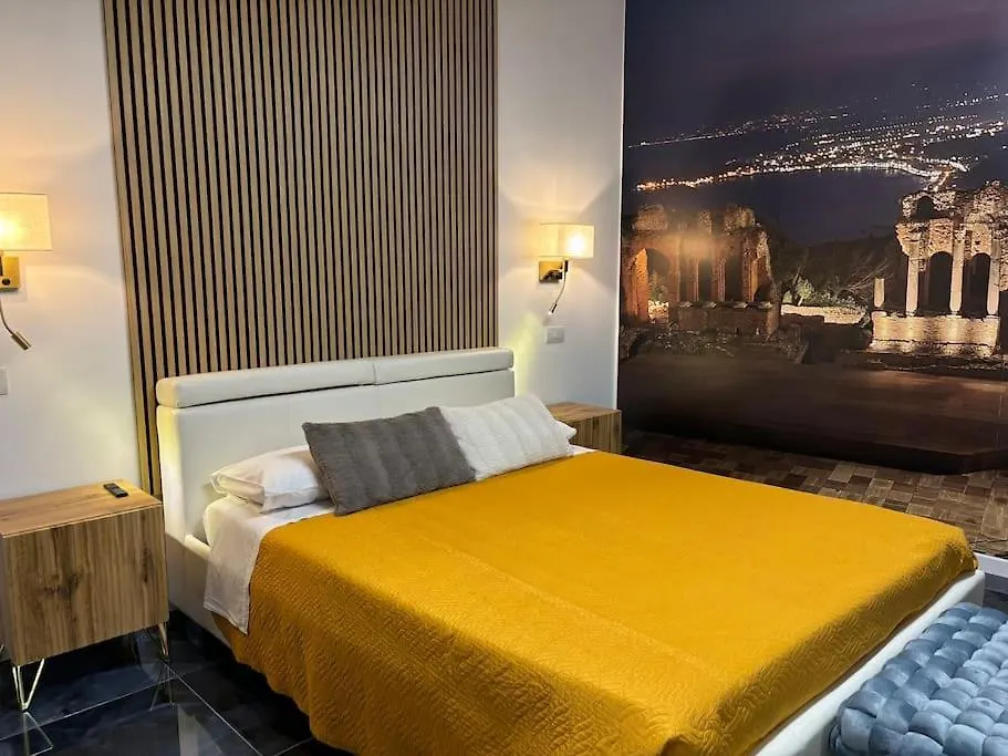 I Due Grifoni Blue Loft Apartment Taormina Italy