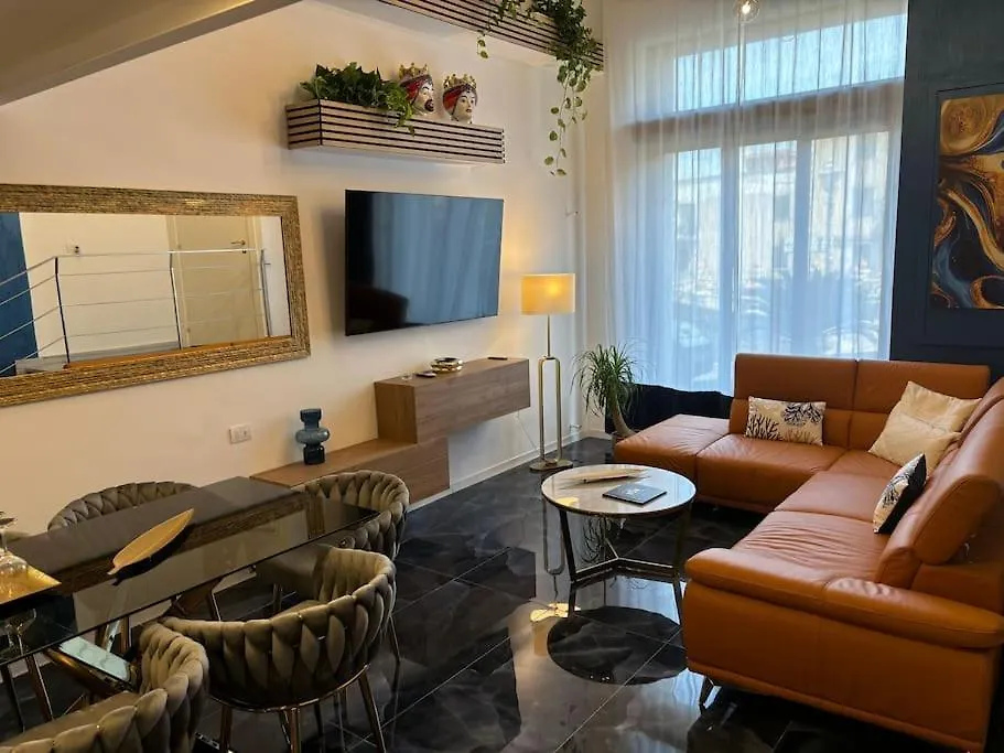 I Due Grifoni Blue Loft Apartment Taormina Italy